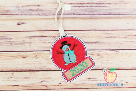Snowman in Circle Ornament